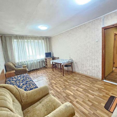 2 комн кв юзр с кондиционером, раздел комнаты Черкаси Екстер'єр фото